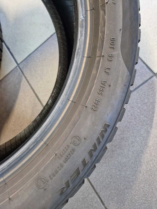 Pirelli 235/50R19 Sottozero 3 MO 22r
