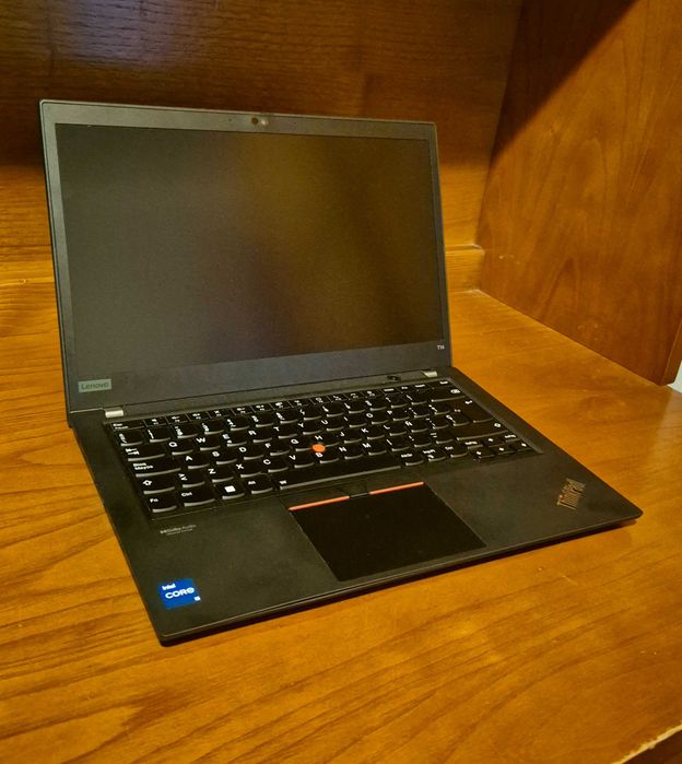 Lenovo ThinkPad T14 Gen 2 - i5 11ª Geração 1135G7 | 16GB RAM | 4K UHD