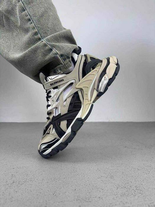 Кроссовки Balenciaga Track 2.0 Beige/Black premium