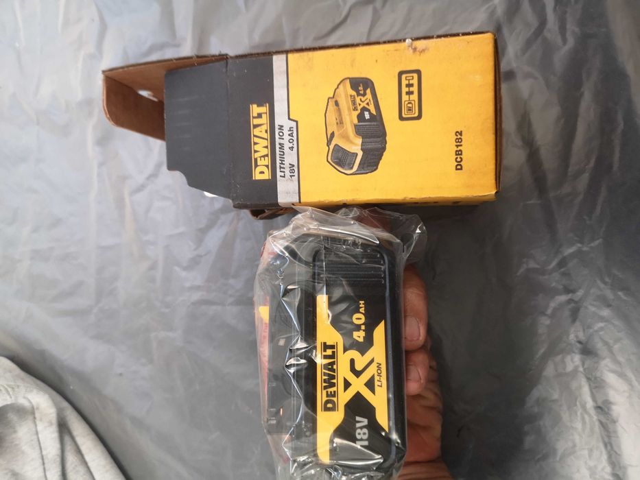 Bateria dewalt 18v xr 4.0