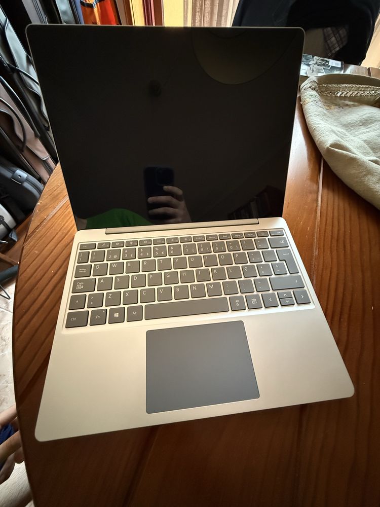Microsoft Surface Laptop Go 10th Gen.