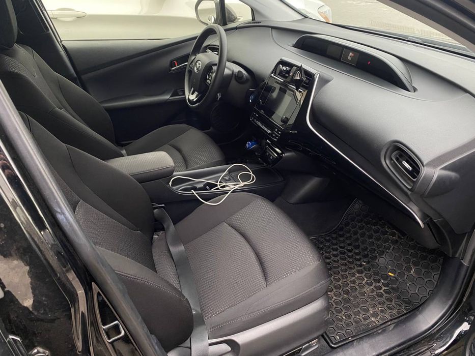 Аренда авто/ прокат/ работа в такси/ Toyota Prius/ Тойота Приус