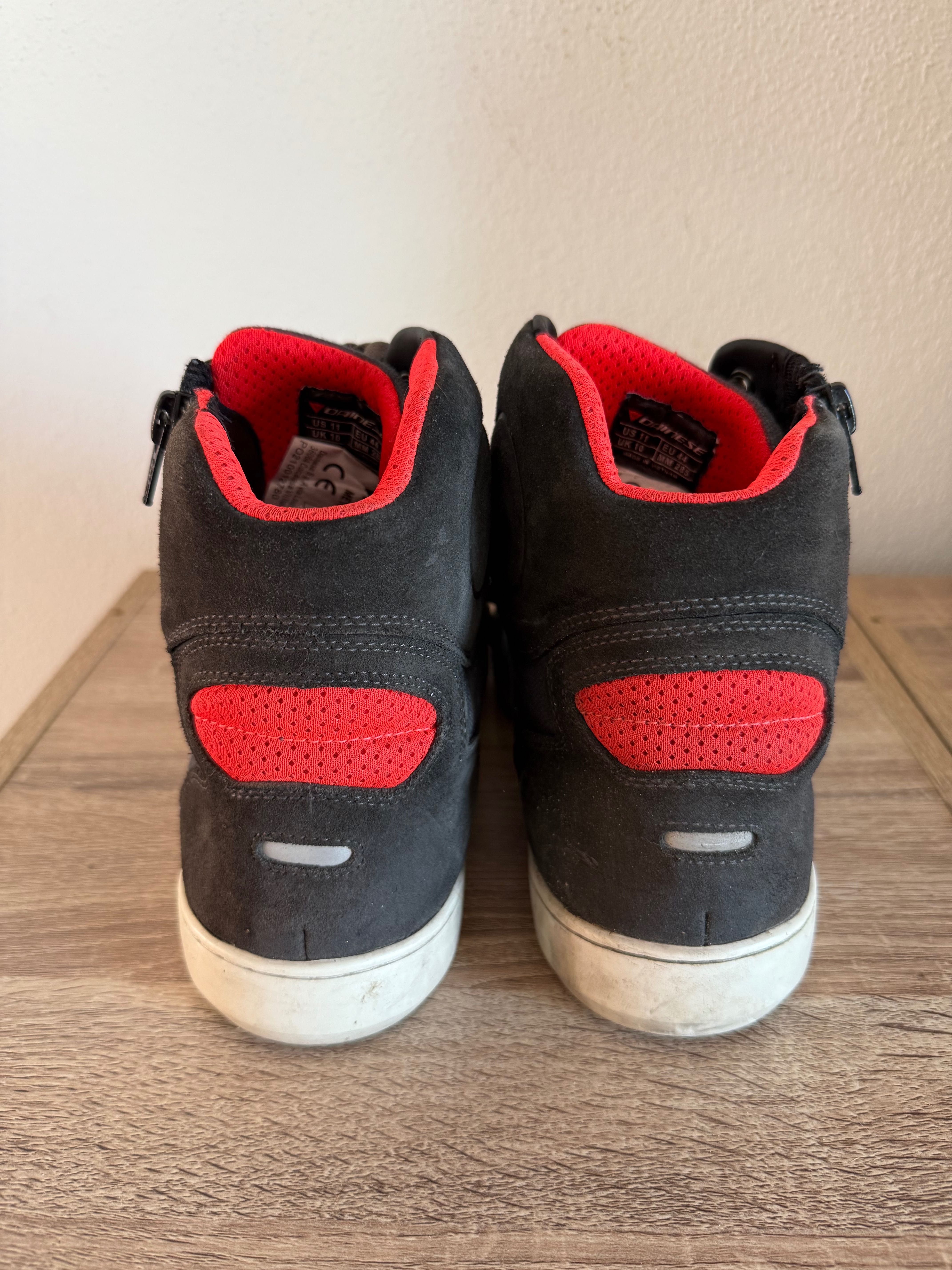 Botas dainese em bom estado
