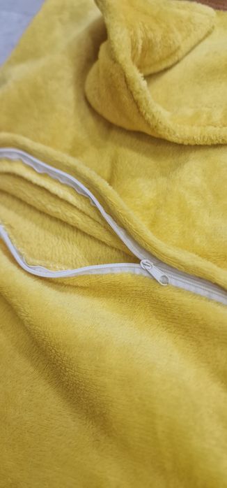 Pluszowy kombinezon Pikachu, pizama