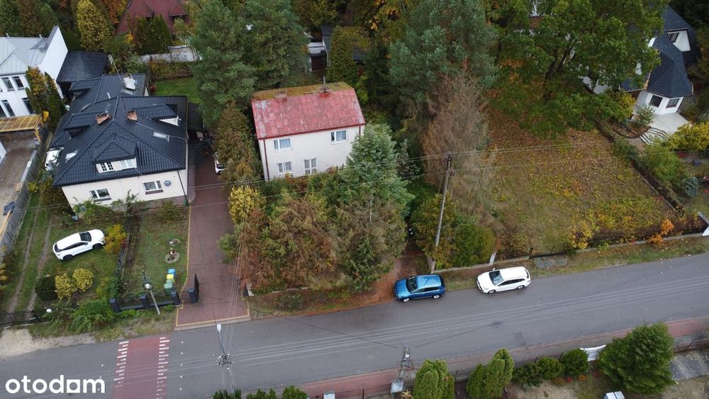 Dom wolnostojący z zabudową gospodarczą w Zalesiu Dolnym