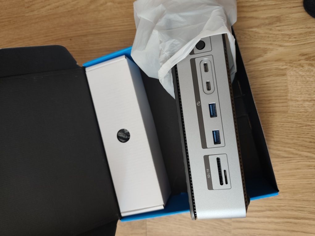 Stacja dokująca Orico 2,5" i 3,5" SATA oraz M.2 NVMe/NGFF