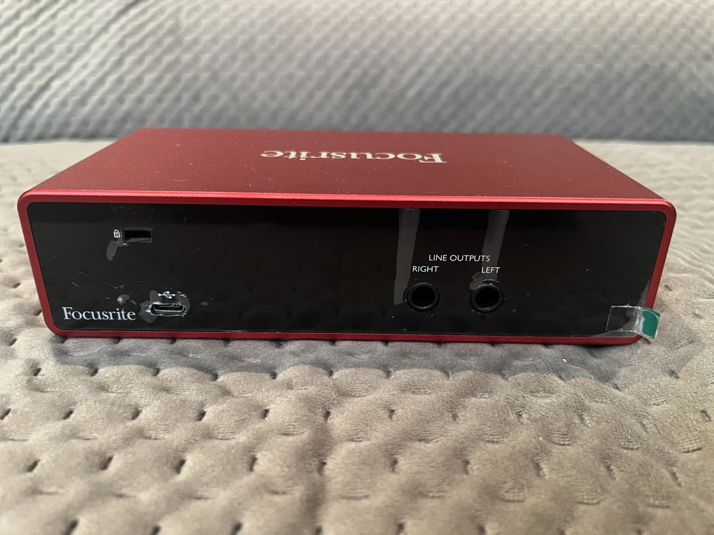 USB аудіоінтерфейс Focusrite Scarlett 2i2 3rd Gen, в идеальном сост.