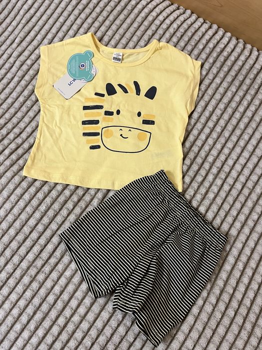 Новенький комплект літнього одягу 12-18 місяців LC Waikiki