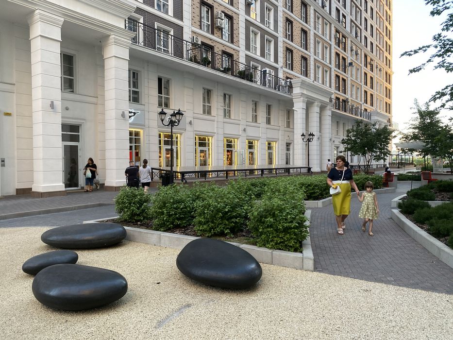 Кутовий Cупер-фасад на площу, 50 кв.м, ЖК Нова Англія, Максимовича