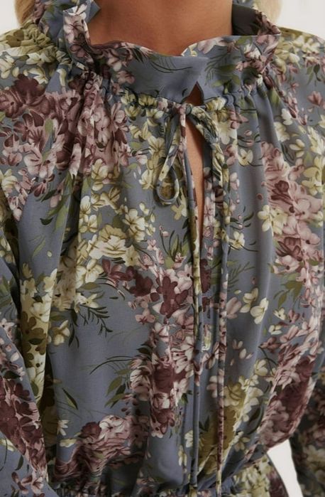 NA-KD S-M elegancka NOWA niebieska sukienka midi w kwiaty