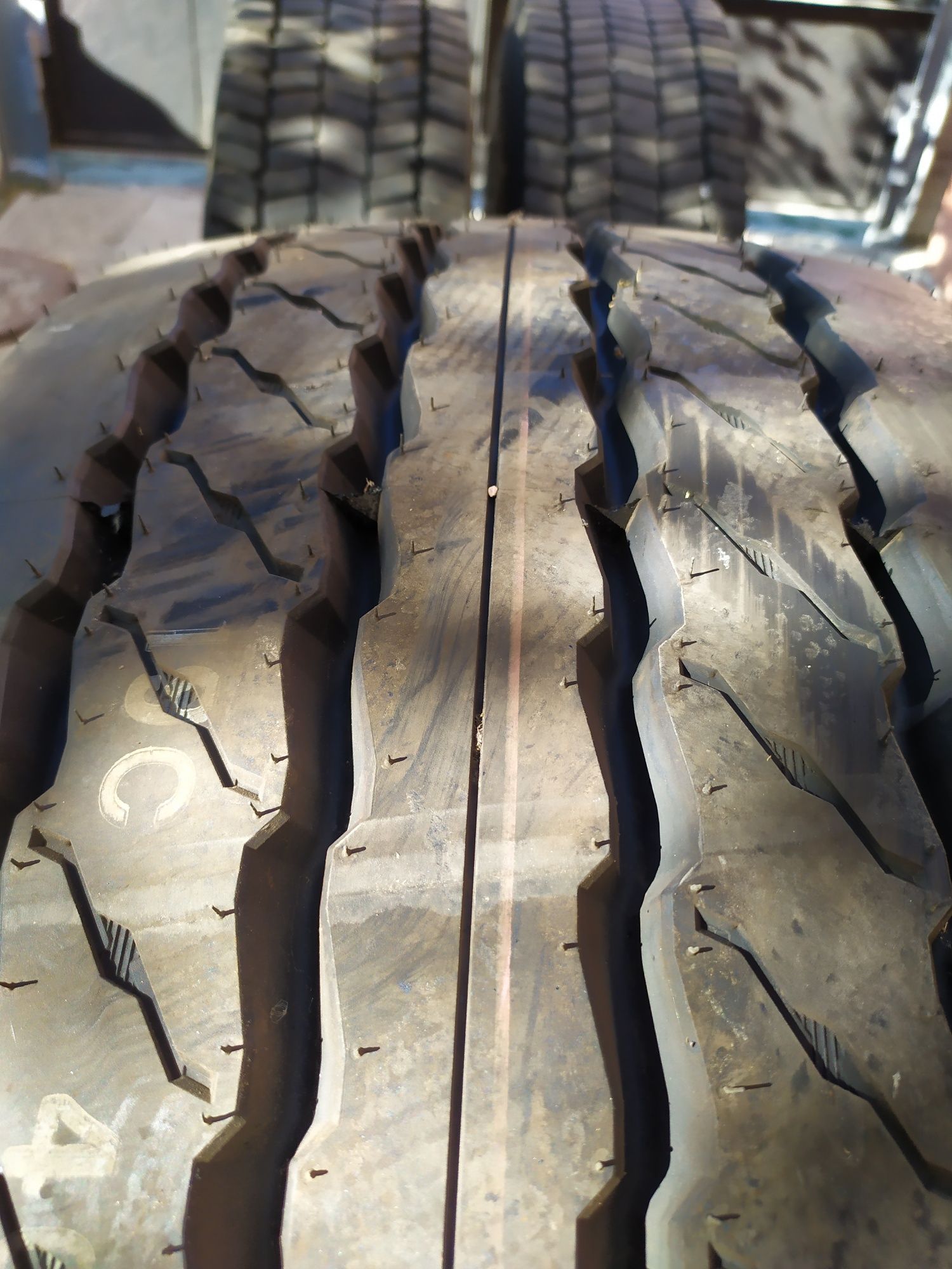 Резина грузовая Шины Kumho KXA11 прицеп рулевая 385/65 R22.5 164K Нова