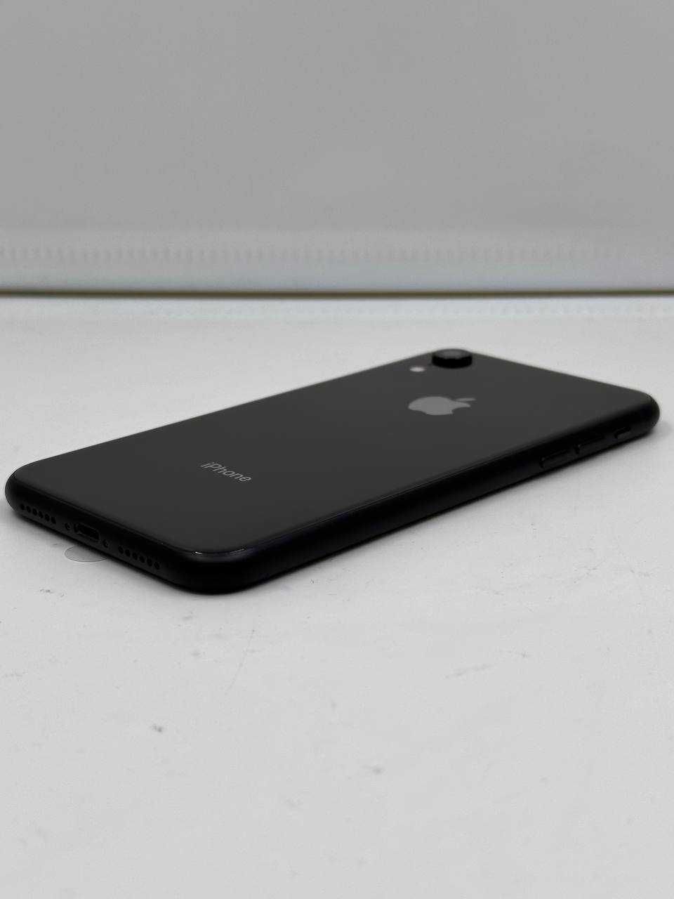 iPhone XR 64Gb Black Neverlock ГАРАНТИЯ 6 Месяцев МАГАЗИН