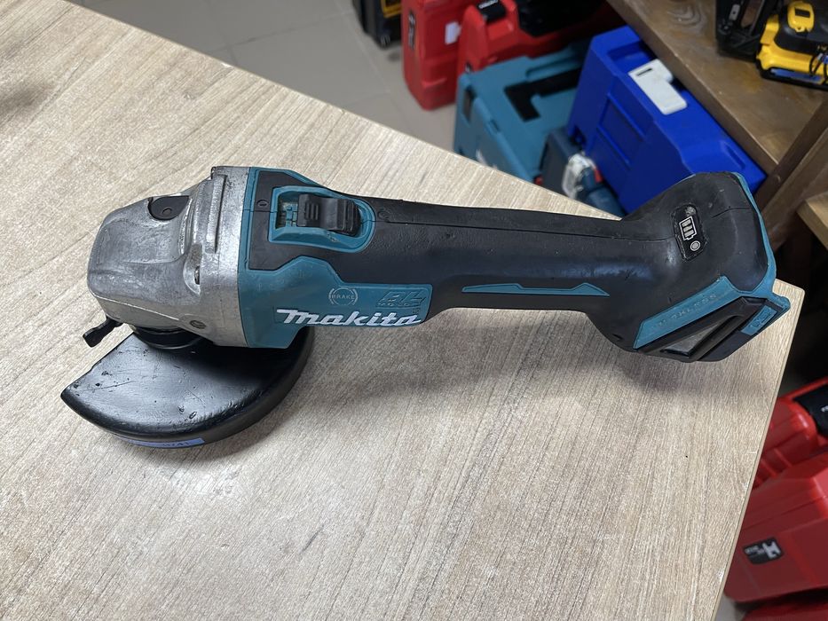 Makita DGA506 / безщіткова болгарка Макіта 18V 125 mm