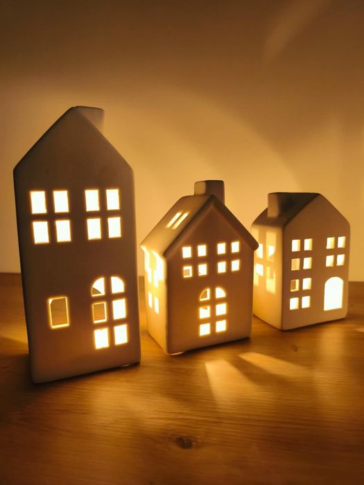 Zestaw komplet domków ceramicznych ceramika świecznik w kształcie domk