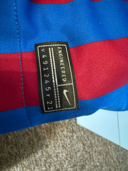 Футболка Барселона Barcelona  дитяча 127-147 см , М , Nike , оригінал