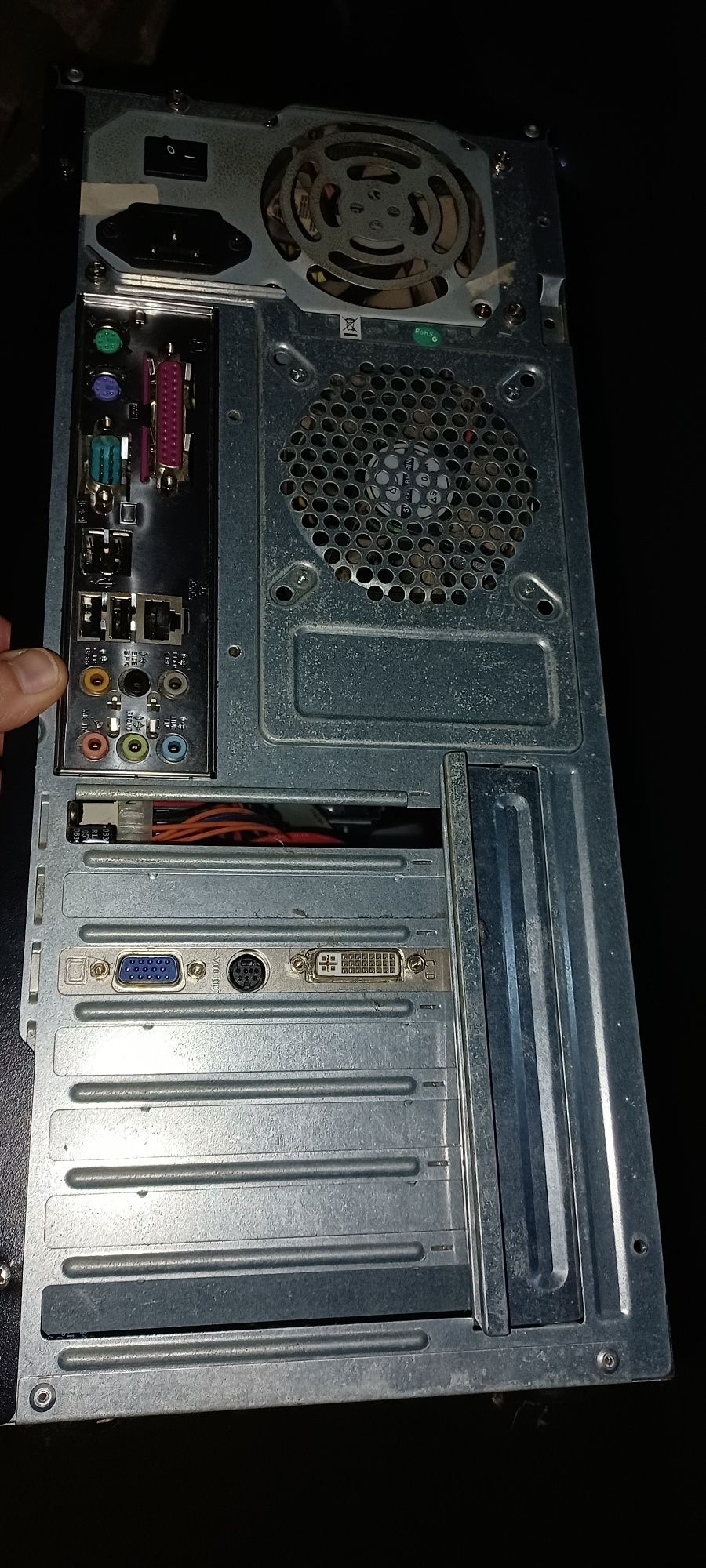 Troco Torre Pentium 4 asus desocupar ate ao fim do ano