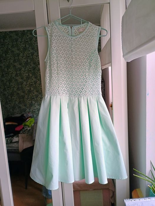 Sukienka Reserved R.36