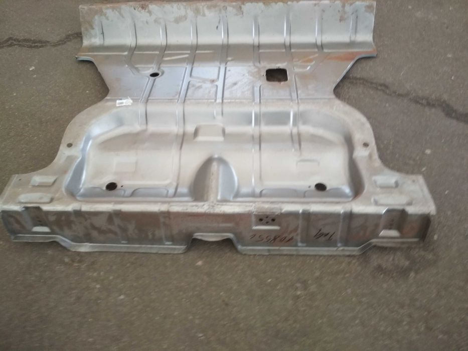 Панель залнего пола Таврия