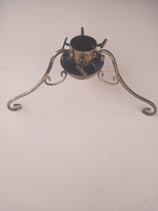 Stojak stojaki metalowy pod choinkę boże Narodzenie