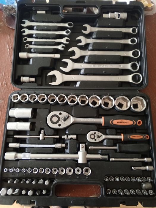 Zestaw kluczy nasadowych