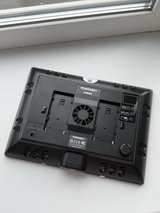 Постійне студійне світло Yongnuo YN600L