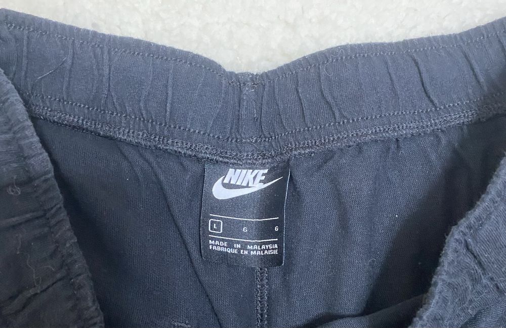 Vendo calções da Nike