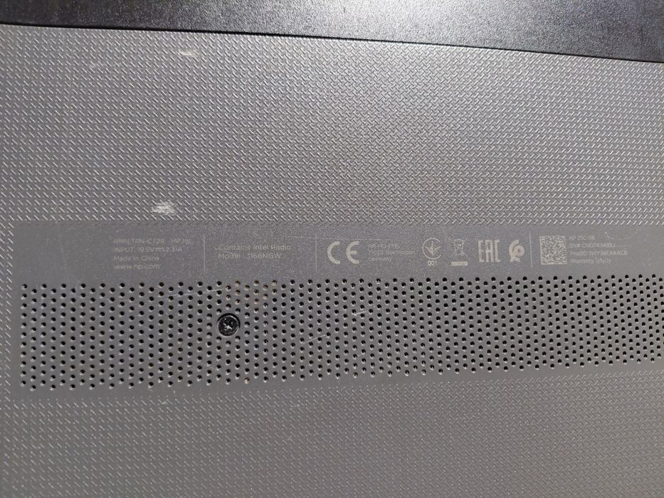 Продам ноутбук на запчастини