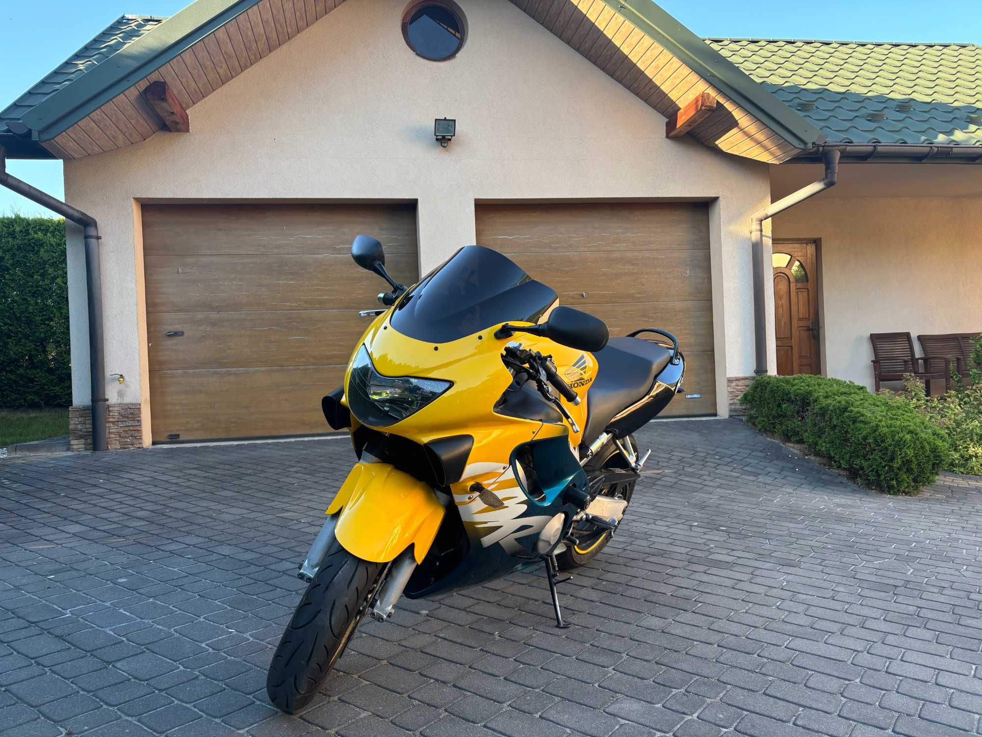 Honda CBR F4 na kat. A2.