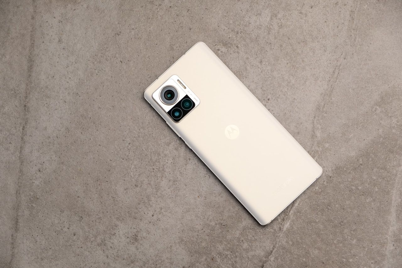 Motorola Edge 30 ultra biały