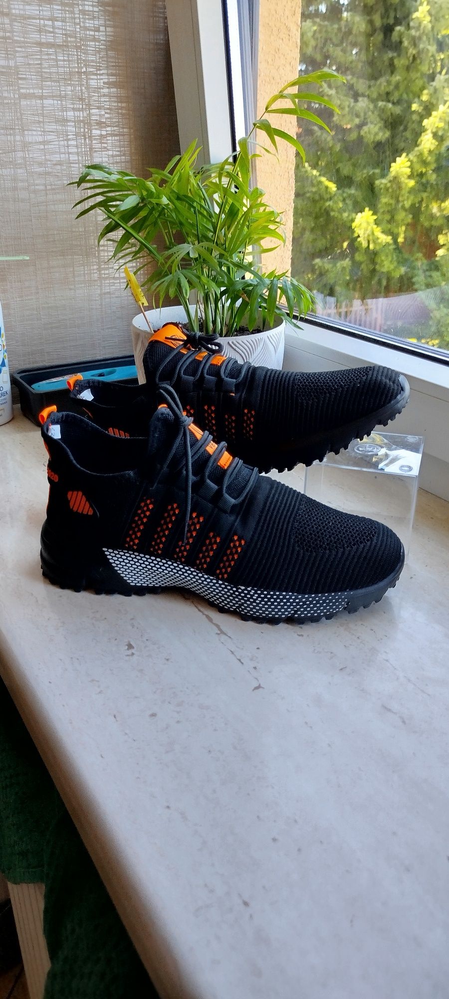 Adidasy męskie sportowe Nowe czarno pomarańczowe Roz 42 dł wkładki 27