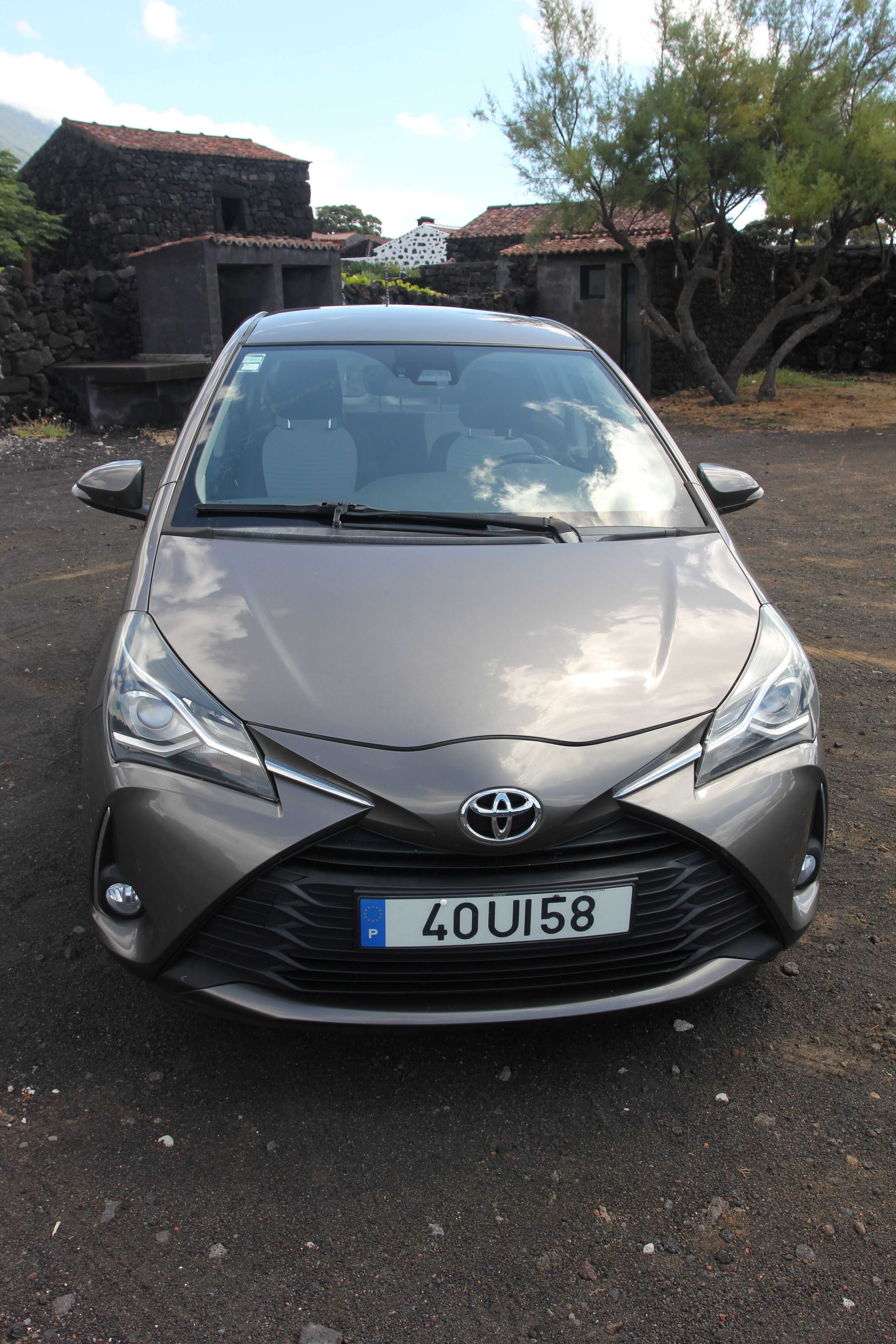 Toyota Yaris 1.4D 5P Comfort + Pack - Excelente Oportunidade