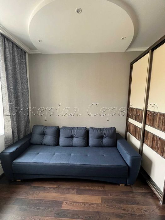 Продам 3 кімнатну квартиру по вул. Богдана Хмельницького
