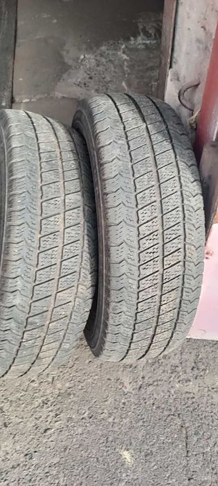 Продам Автогуму 195х65х16С ЗИМА