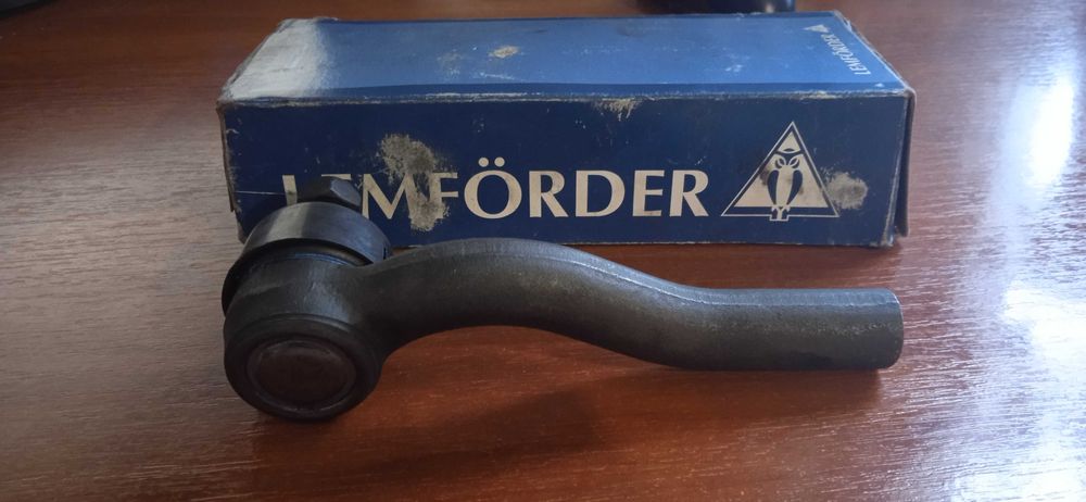 Наконечник рулевой тяги Doblo 01-09 (кривой) (L) (LEMFORDER 27076 02)