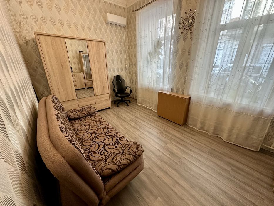 Оренда 2к 42 м2 Набережно Хрещатицька 7 Поділ Поштова метро 5 хв