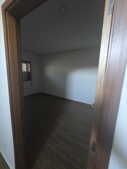 Alugo quartos ( maia/ ermesinde)