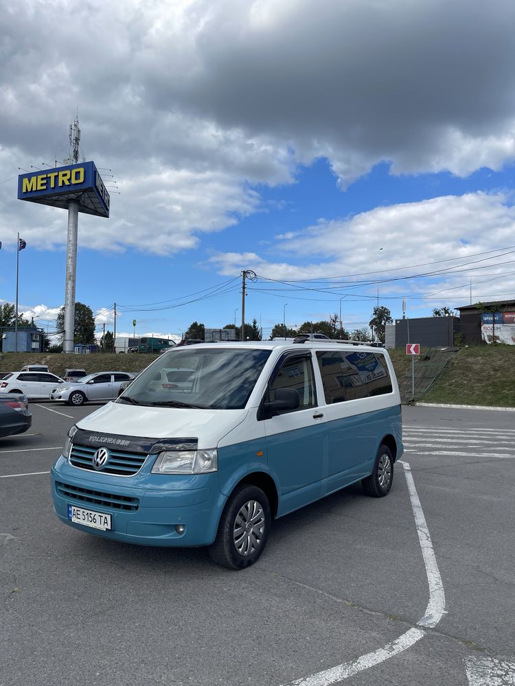 Volkswagen T5 2009 газ/бенз, Оригінальний пасажир, бус, мінівен, обмін