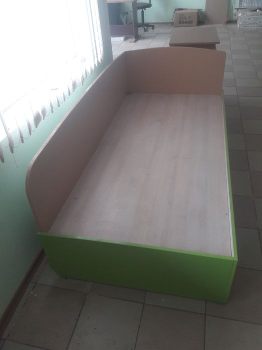 Ліжко двокольорове ,дитяче ,мдф глянець,нове 1,90х90см.