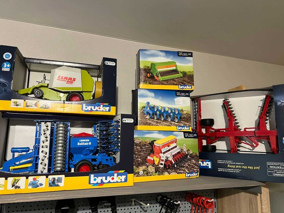 Іграшки Брудер. Bruder іграшки. комбай Bruder, Машинки Bruder
