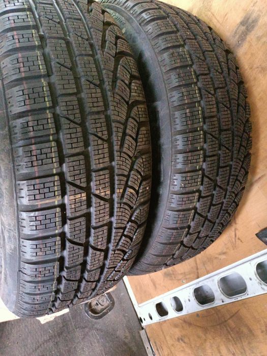 225/60/17 Pirelli SottoZero Winter  RunFlat