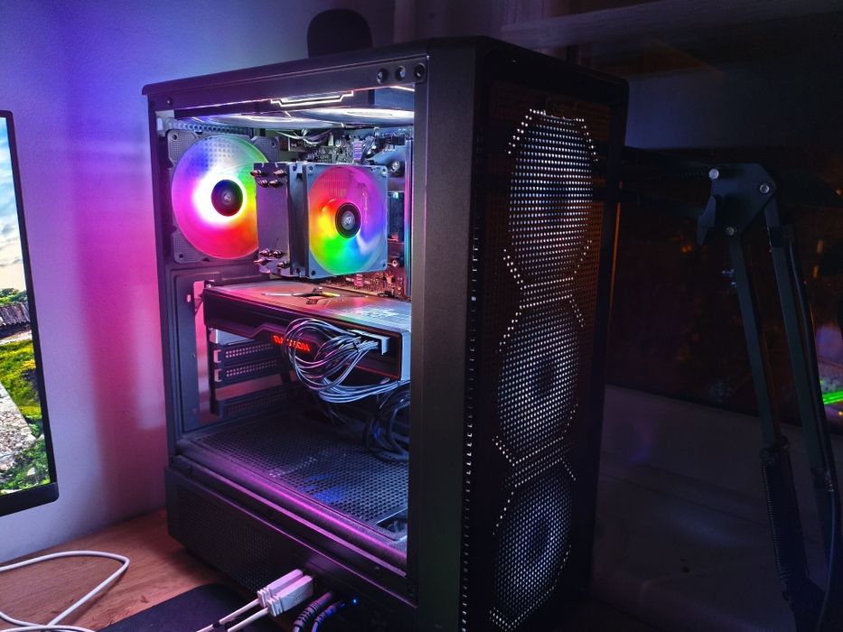 Komputer Ryzen 7 5800x 32GB RAM RX6800 Dysk M.2 NVME