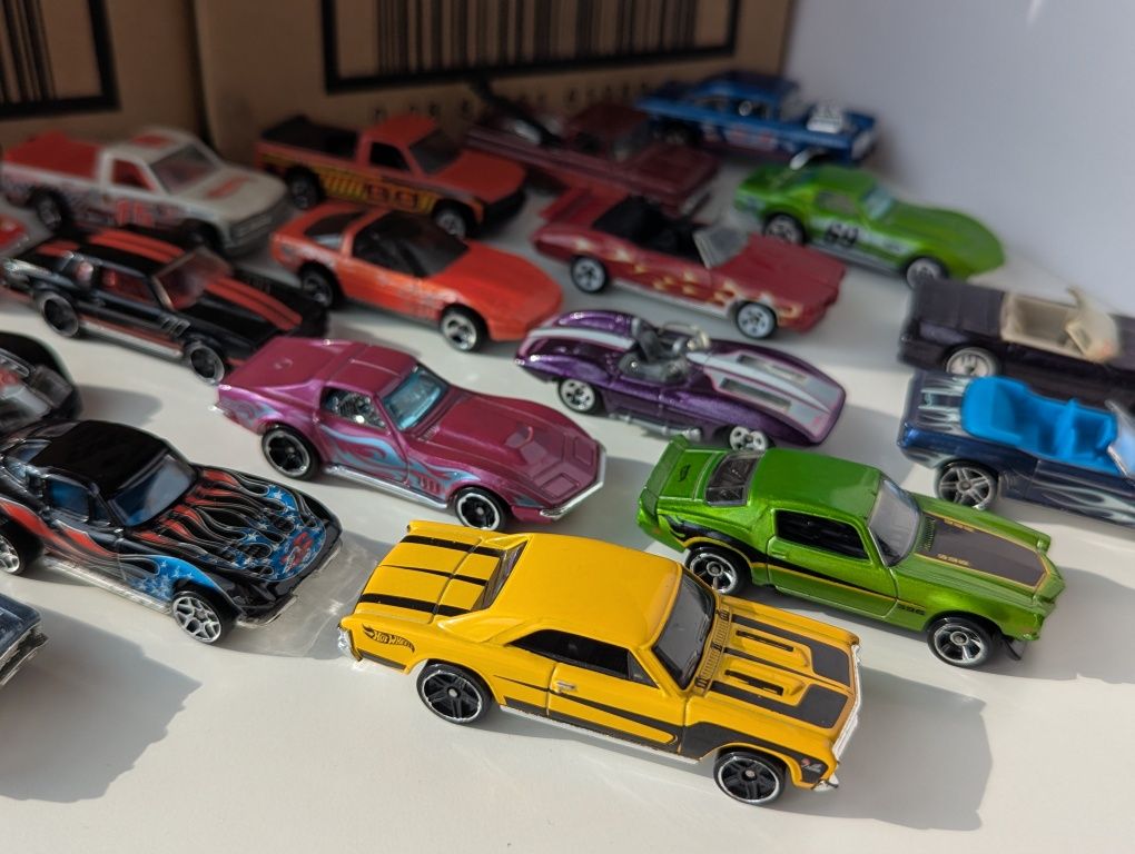 Шикарний лот Американців хот вілс Шевроле hot wheels chevy Chevrolet