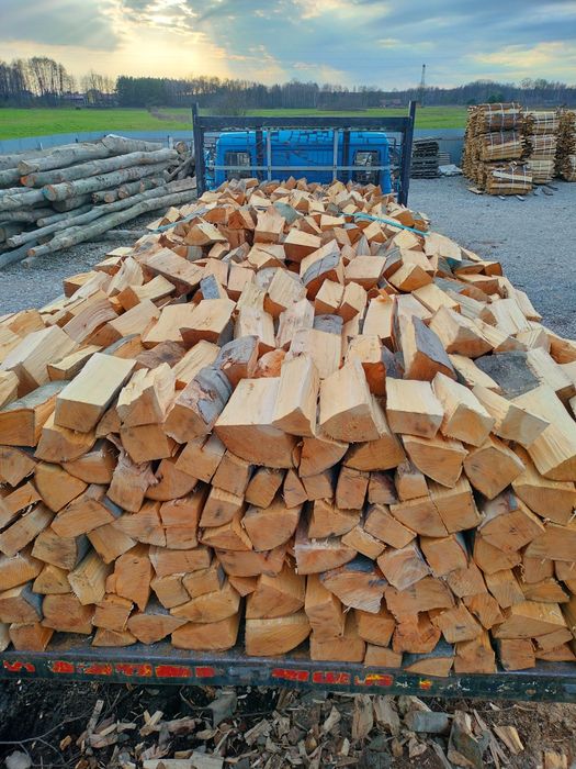 Grab Brzoza olcha Dąb Buk drewno kominkowe układane twarde liściaste