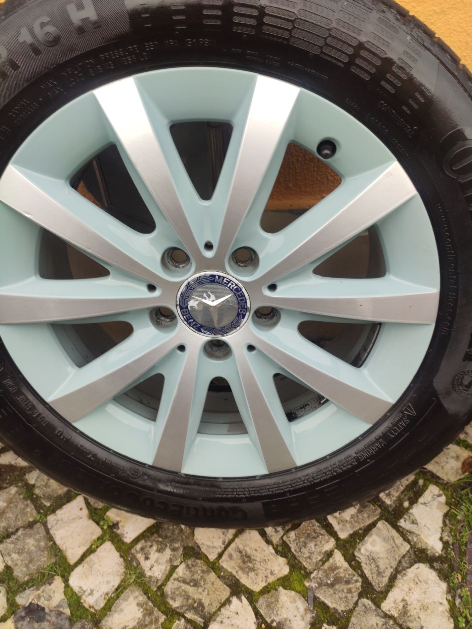 4 Jantes com pneus Mercedes Original