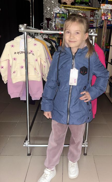 Дитяча куртка на дівчинку ( РОЗМІР :128)