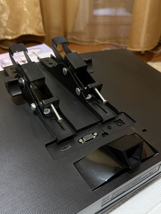 Монітор 23.5" Samsung Curved C24F396F