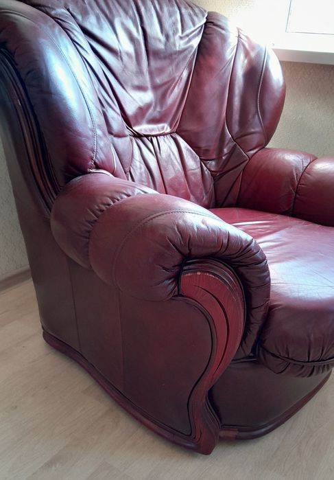 Крісло-дипломат. Колір бордо