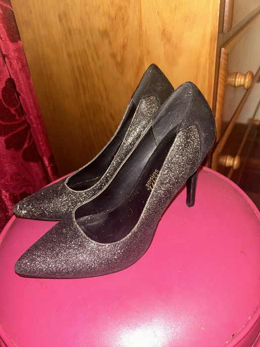 Sapatos de salto alto para eventos