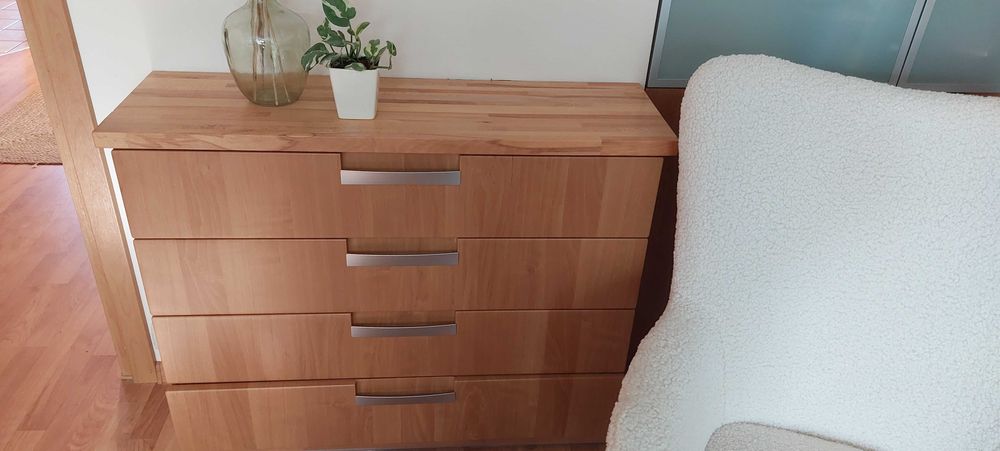 komoda  szuflady prowadnice Blum blat naturalne drewno buk