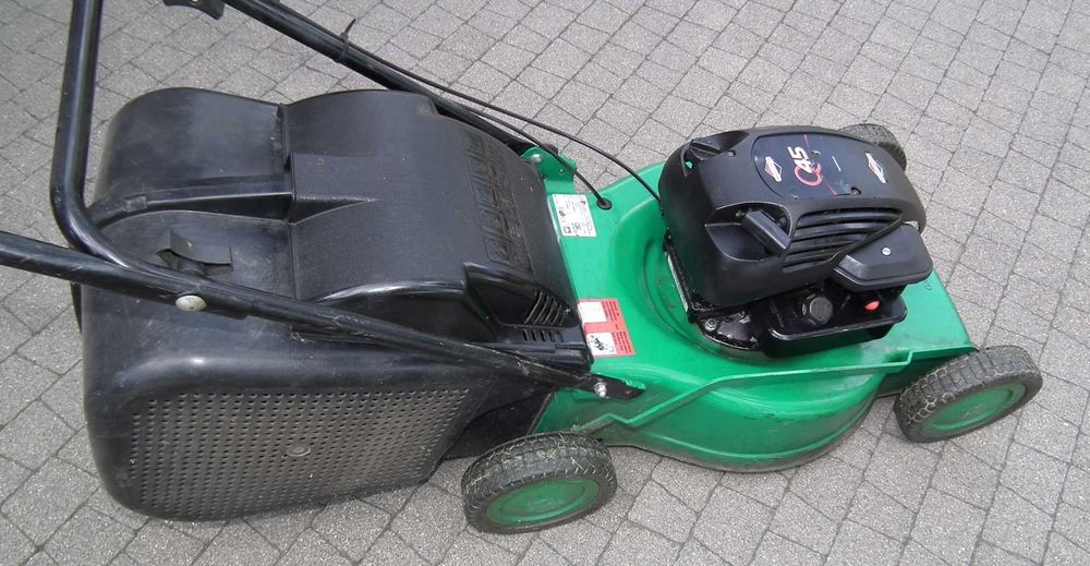 Briggs & Stratton kosiarka spalinowa z napędem